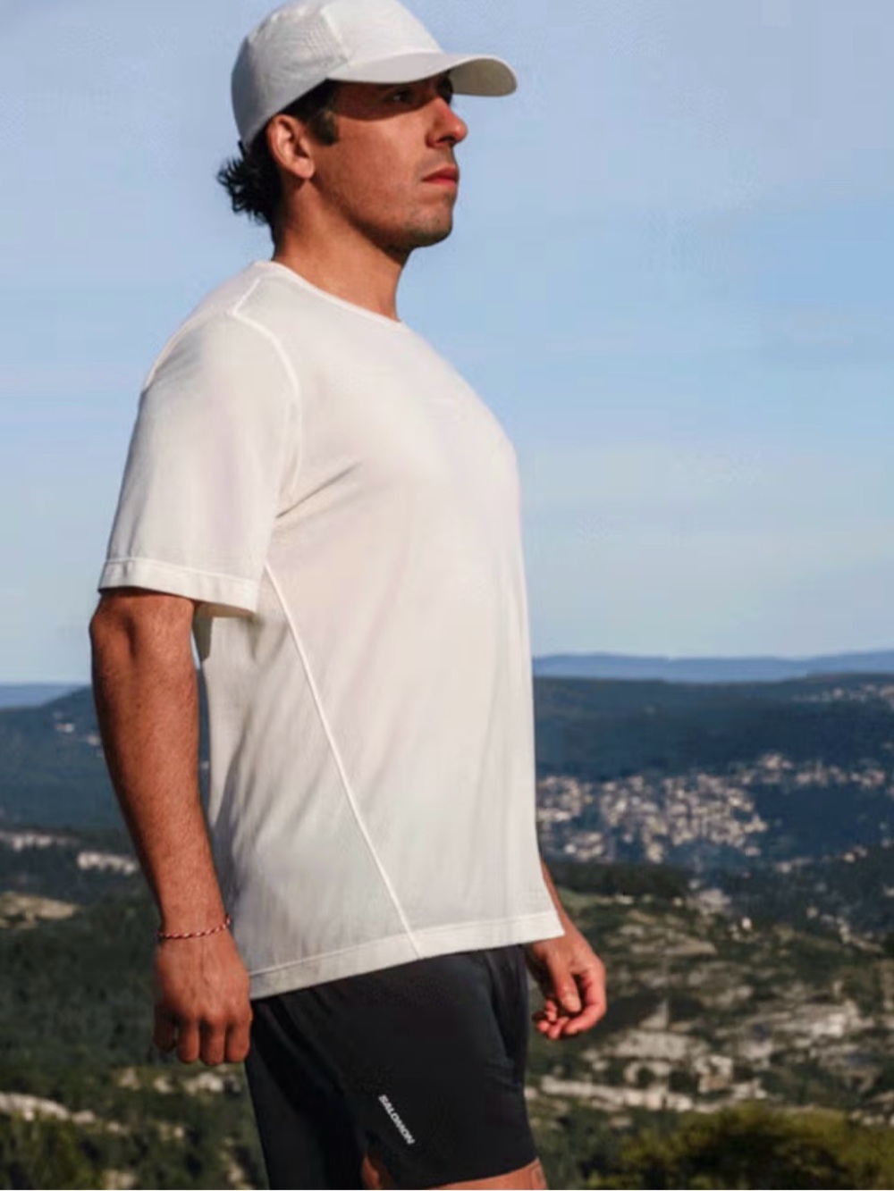 ✨ NWT ✨ Salomon Shakeout Core T-Shirt in Whisper White - Men's